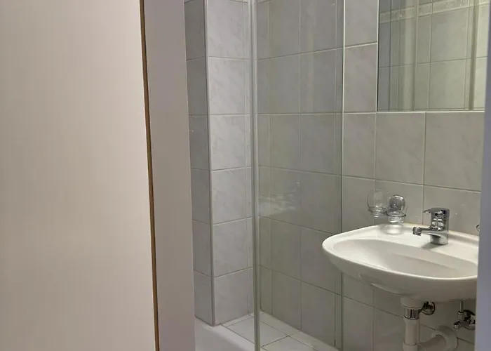 Landgasthof Zum Glenner Otel *