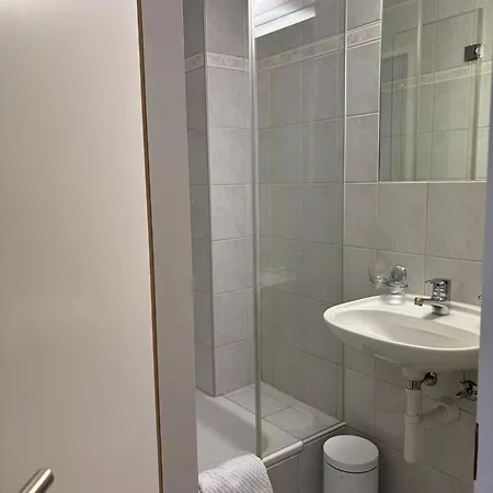 Landgasthof Zum Glenner 酒店 *